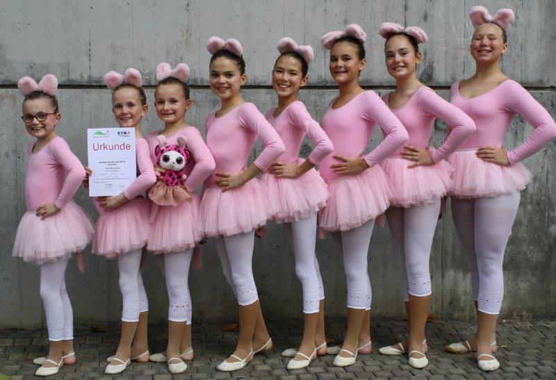 DanceBambinis beim Achalm-Dance-Cup